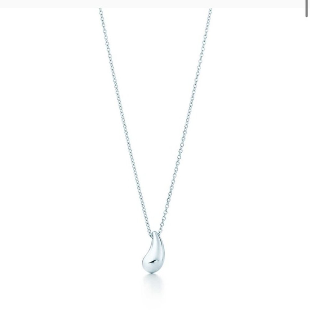 Tiffany & Co Elsa Peretti Teardrop necklace